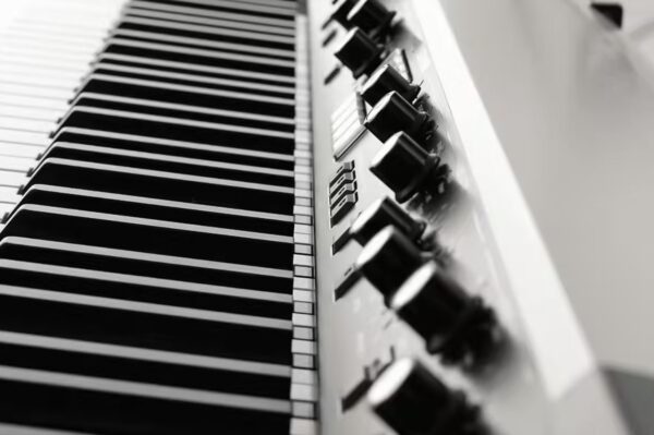 Piano numériques Korg SV2S 73 – Image 6