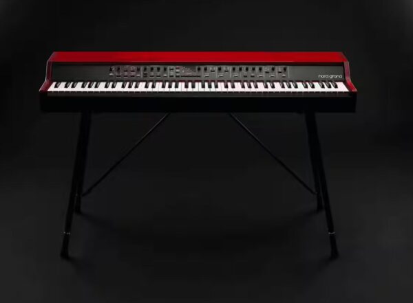 Pianos numériques de scène Nord Grand – Image 5
