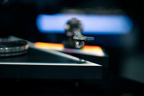 Pro-ject The Dark Side of the Moon – Image 8